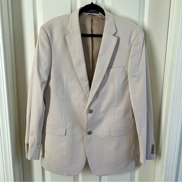 Tommy Hilfiger Other - Tommy Hilfiger Micro Striped Blazer in Tan and White size 42R